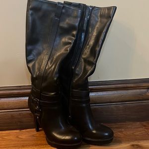 Black Heeled Boots